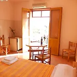 Hotel-pensione 4 Stagioni ホテル *