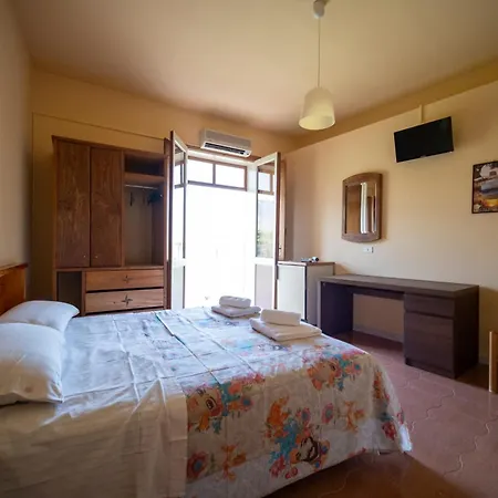 Hotel-Pensione 4 Stagioni Falcone