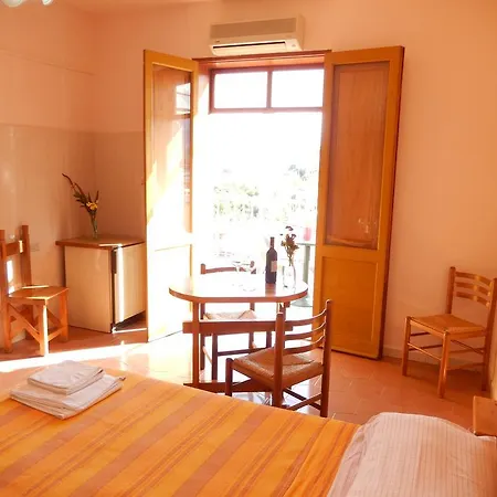 Hotel-Pensione 4 Stagioni Hotel *