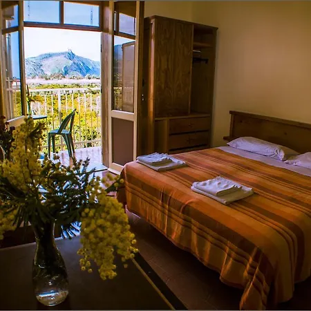 Hotel-Pensione 4 Stagioni Hotel *
