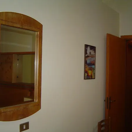 Hotel-Pensione 4 Stagioni Falcone